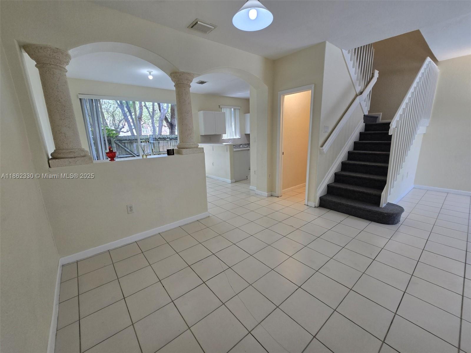 Property photo # 8