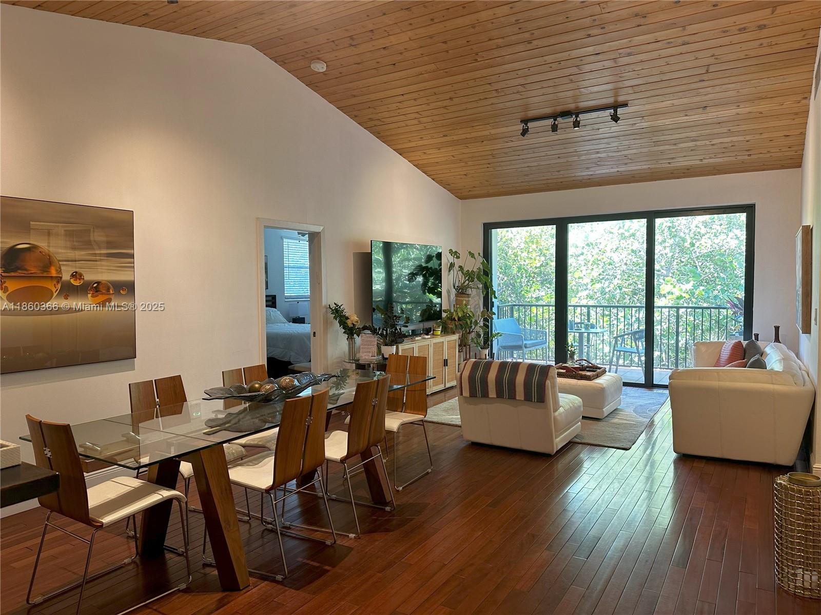 55 Ocean Lane Dr Unit 4020, Key Biscayne, Florida 33149