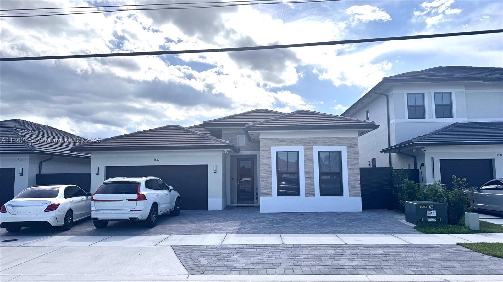 Property photo # 0