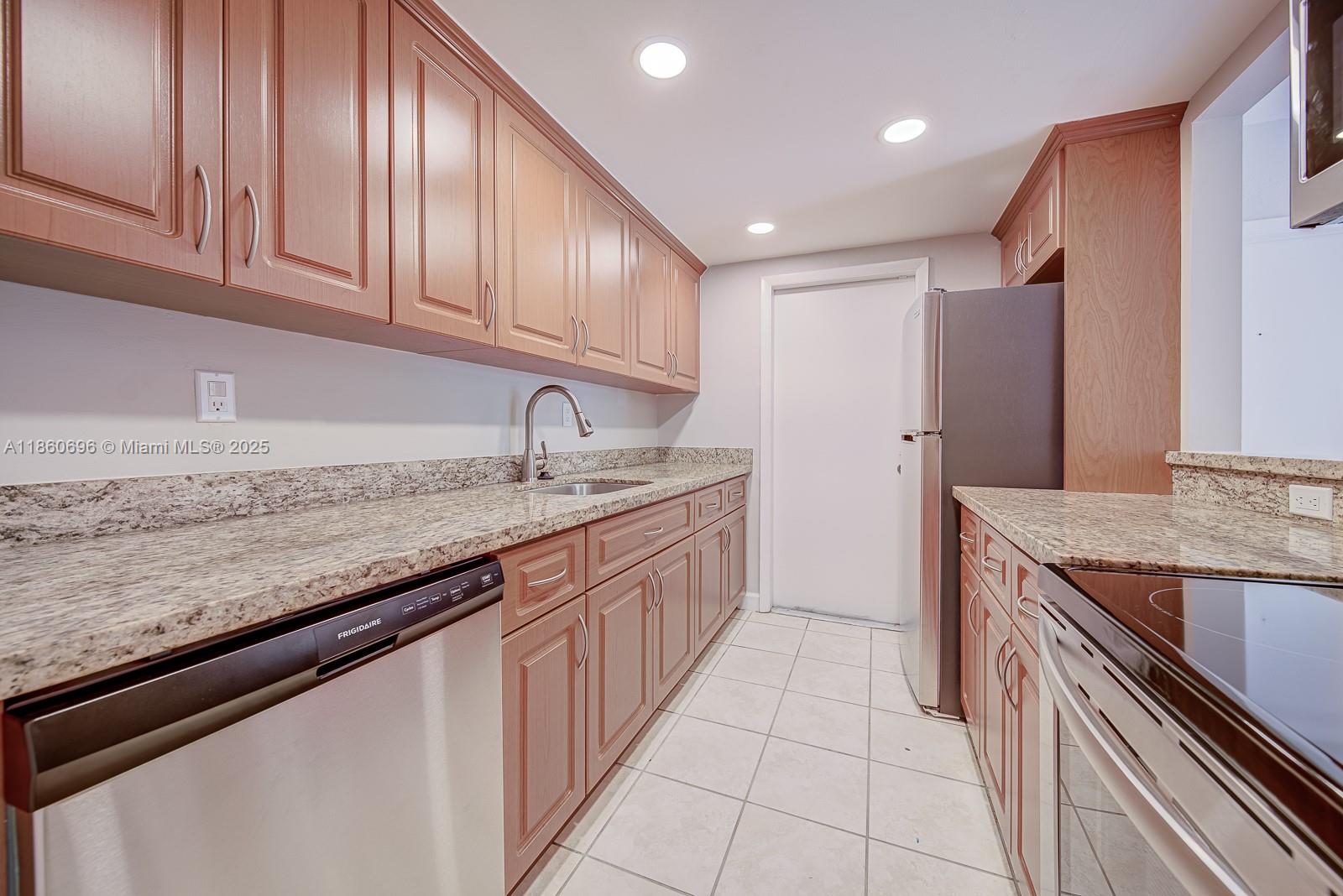 Property photo # 4