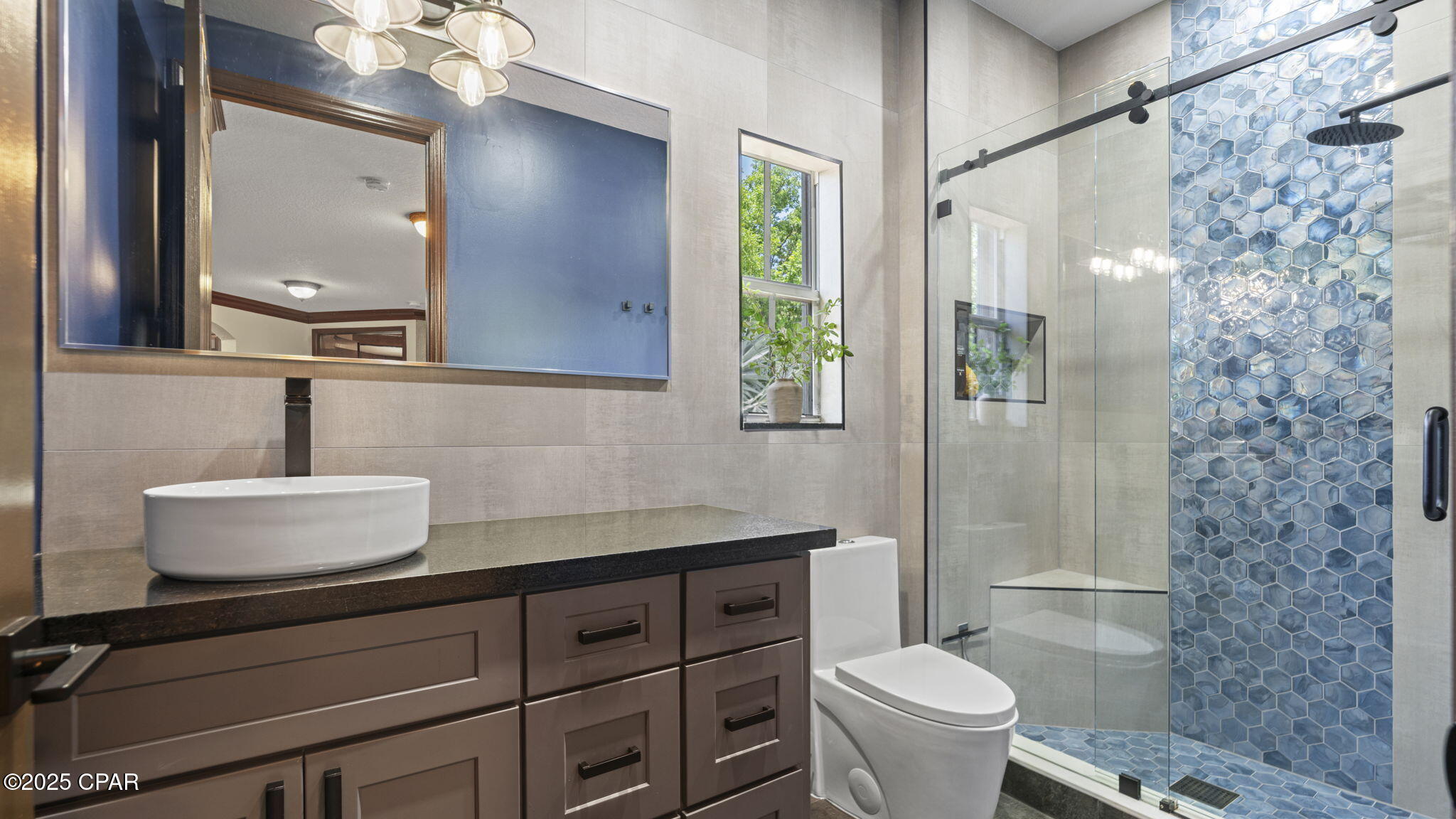 Kwrt6tjrnbx0tnbsvbneyytghjxj8iibfn_87axfw1q