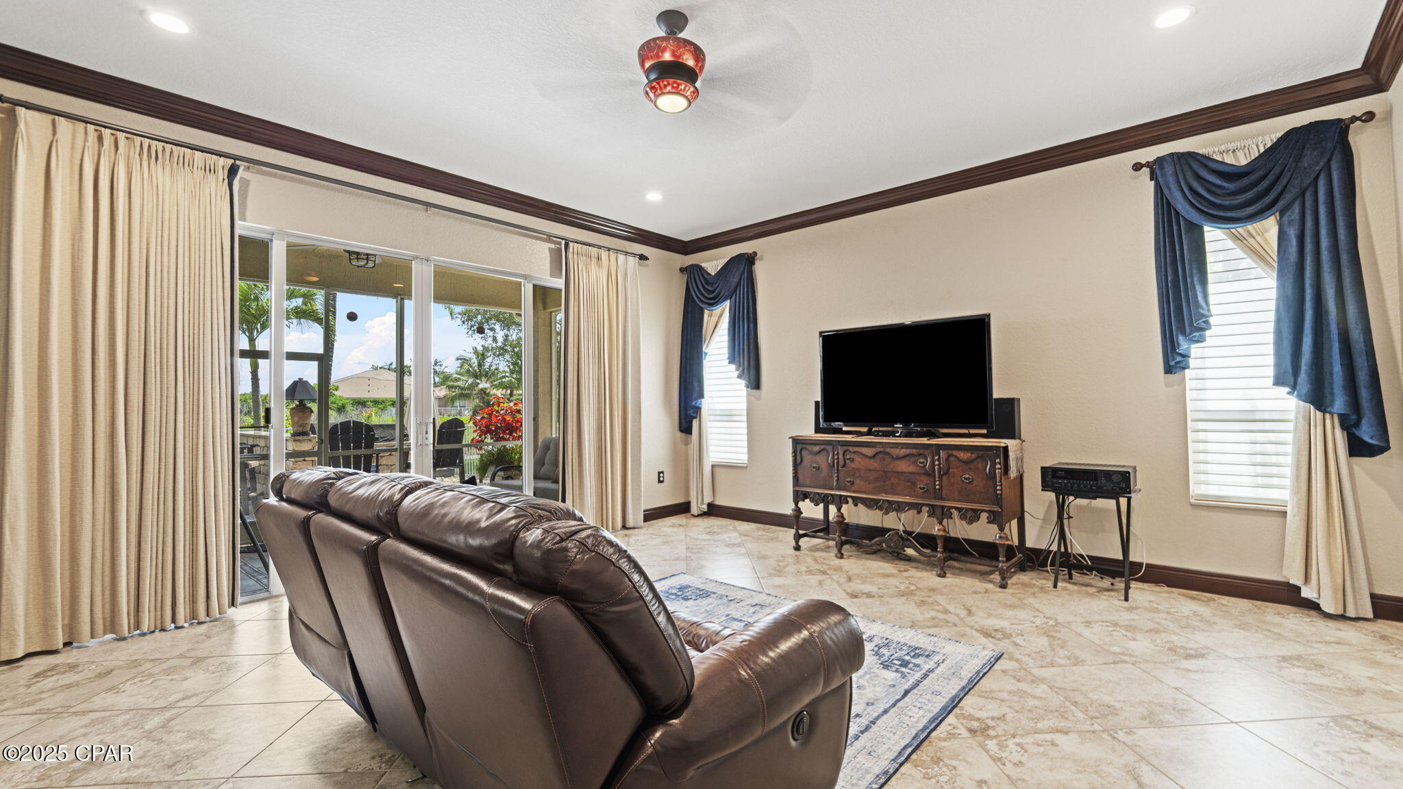 7exr0a Lhuntebd3ico5cwdrqqwl7el7lunebeqglty