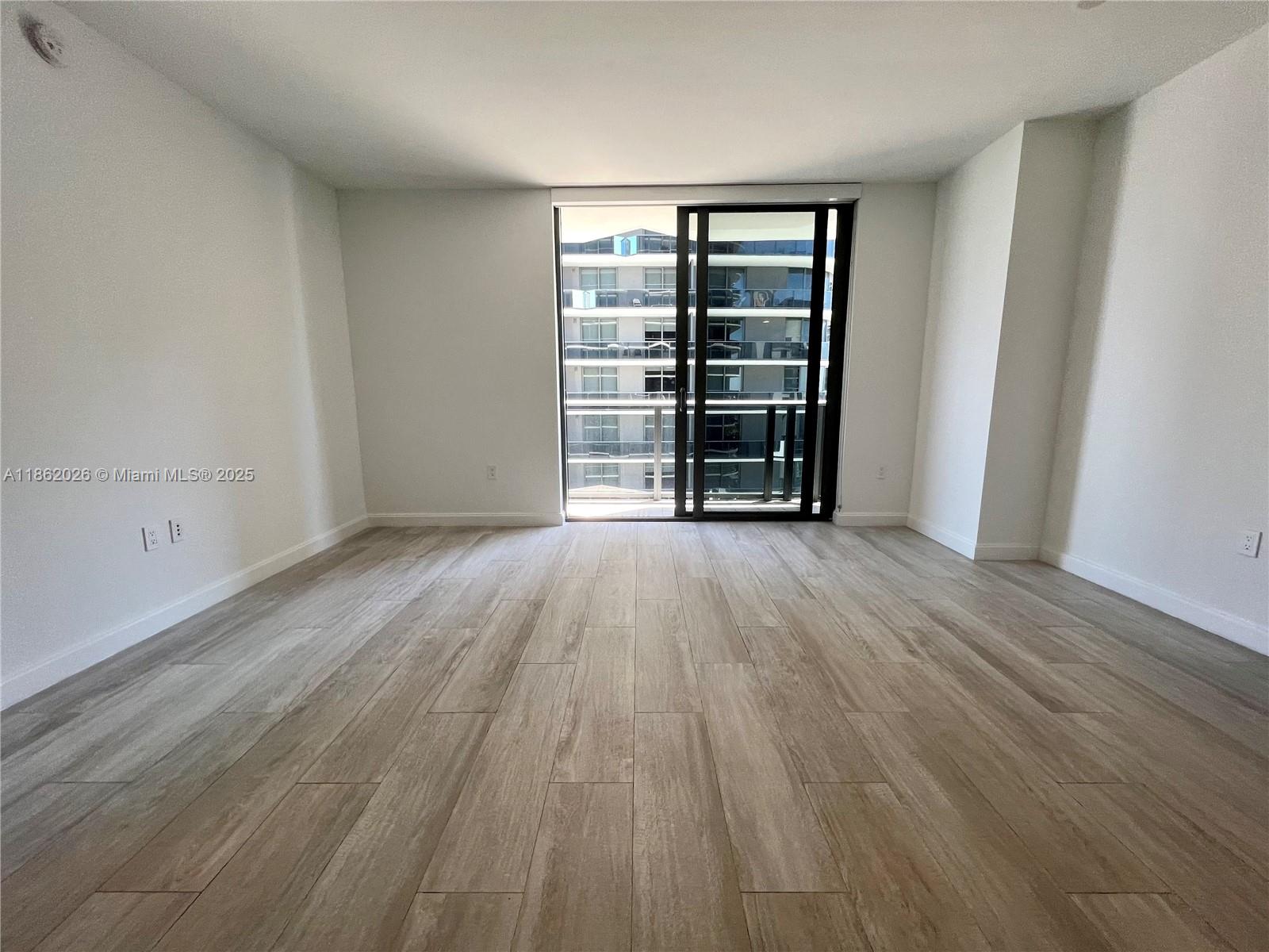 55 SW 9th St #2702, Miami FL 33130
