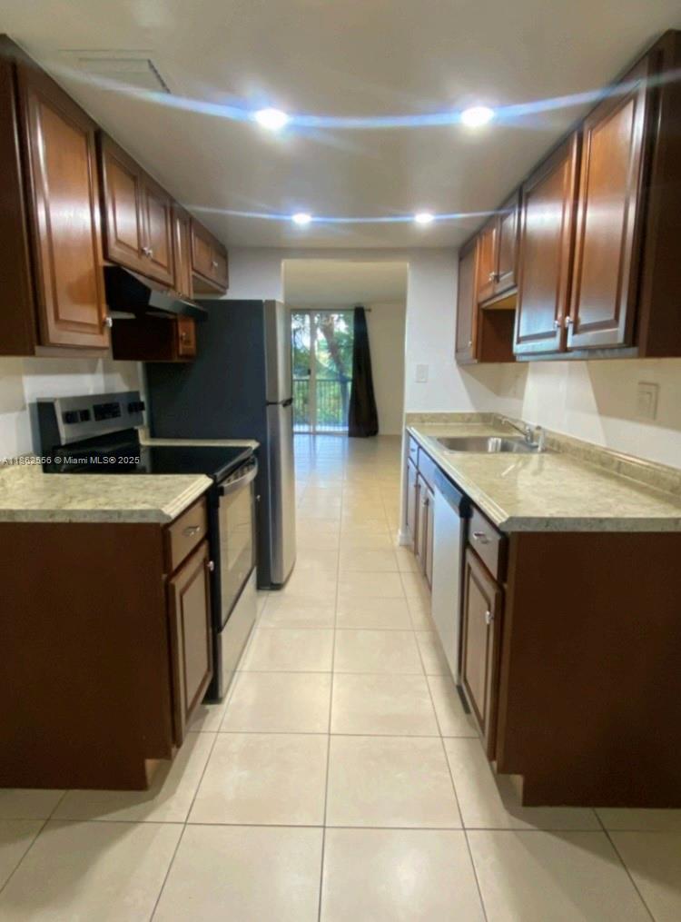 Property photo # 2