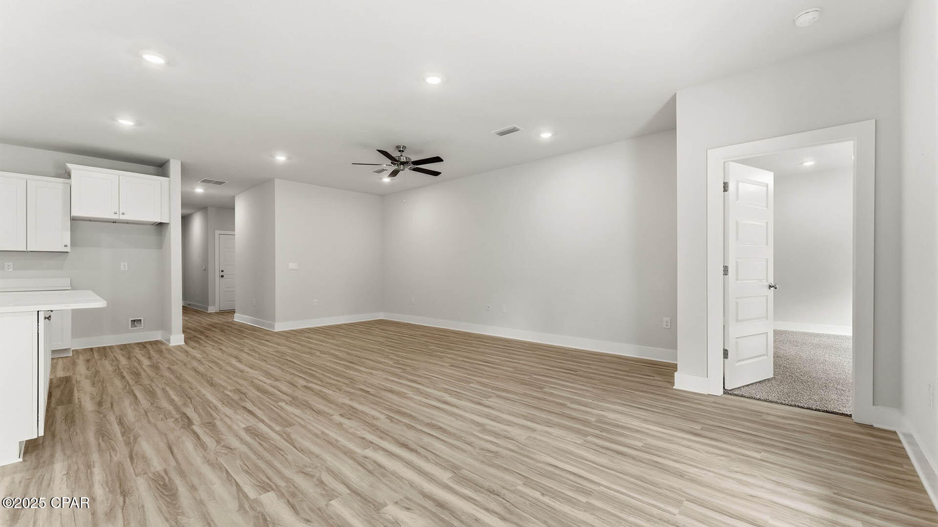 Ynw9nbuscntkyrzdlx0seqw44mhz_15pfeepsxqabz4