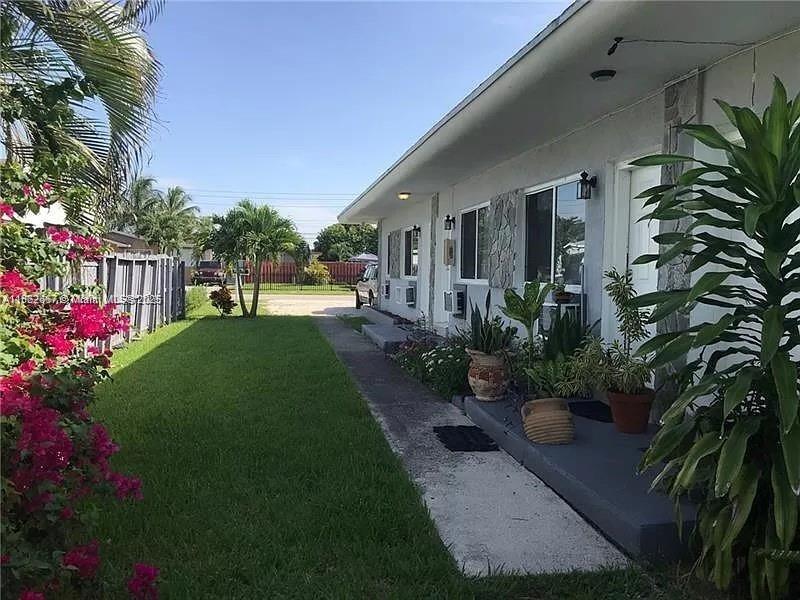 Property photo # 0