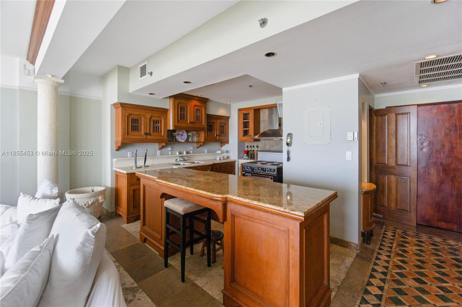 Property photo # 2
