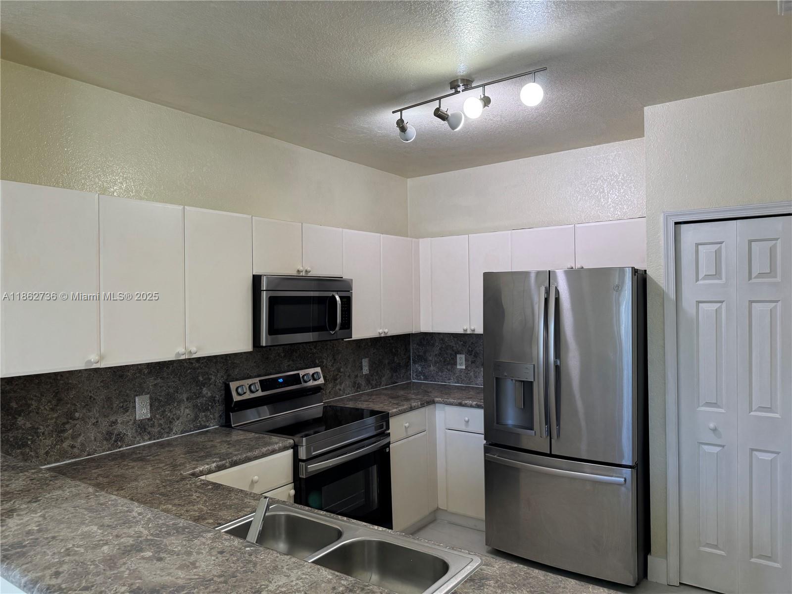 Property photo # 8
