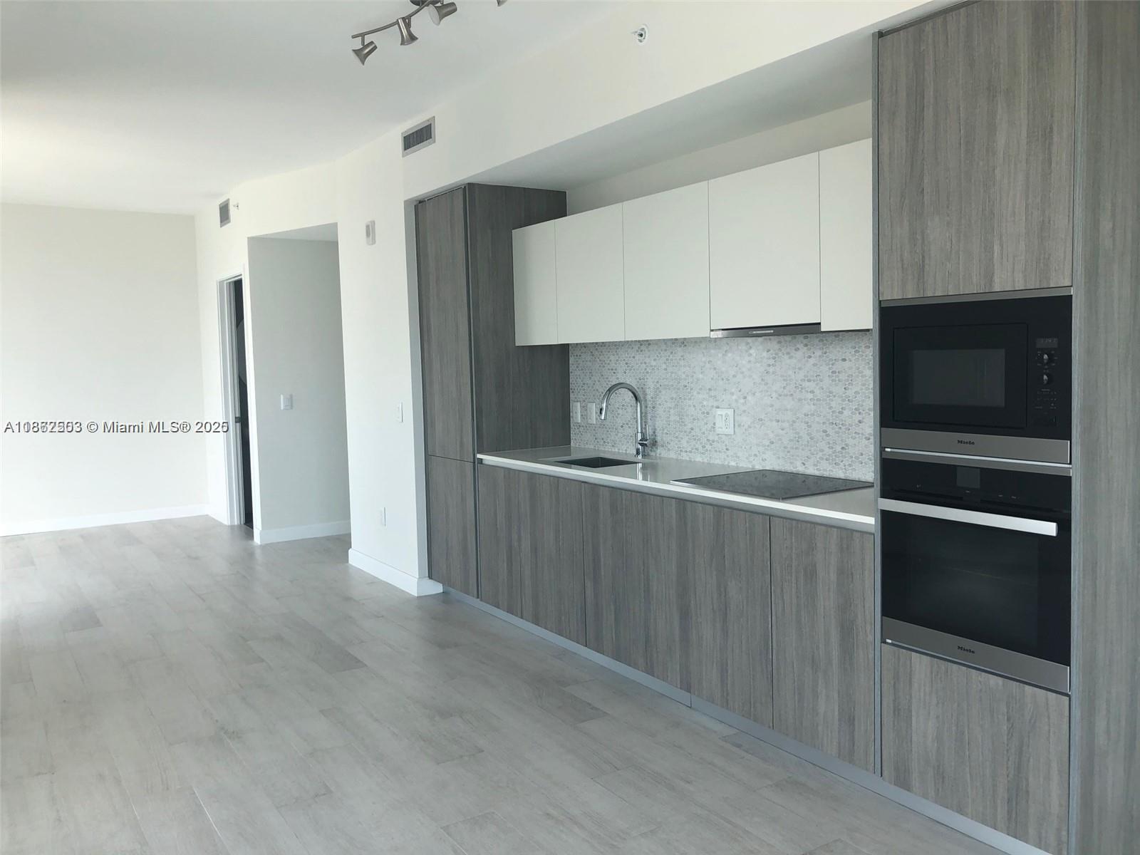 2900 NE 7th Ave #3409, Miami FL 33137