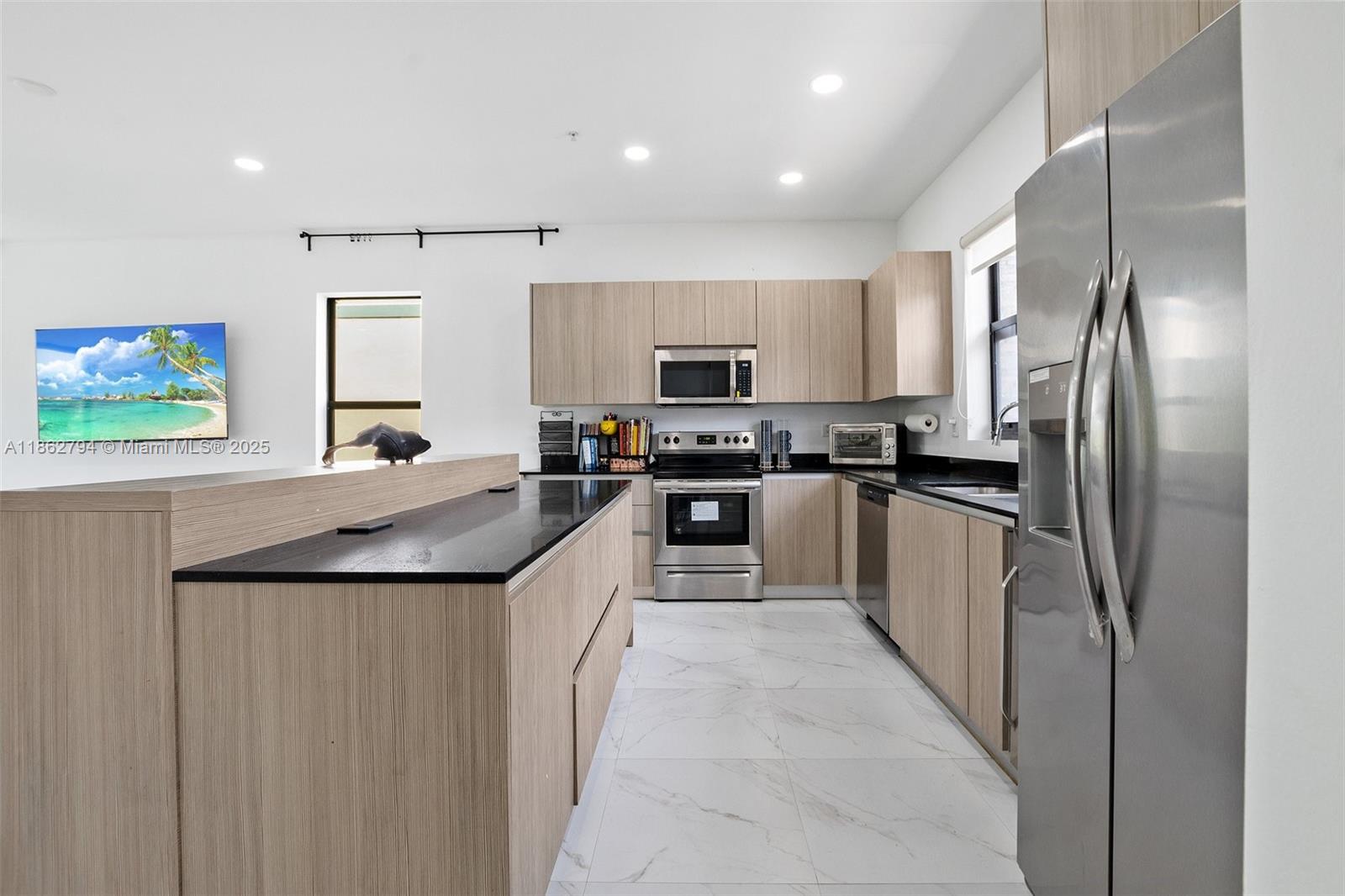 Property photo # 2