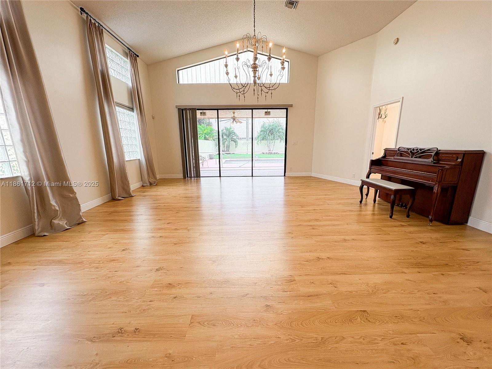 Property photo # 7