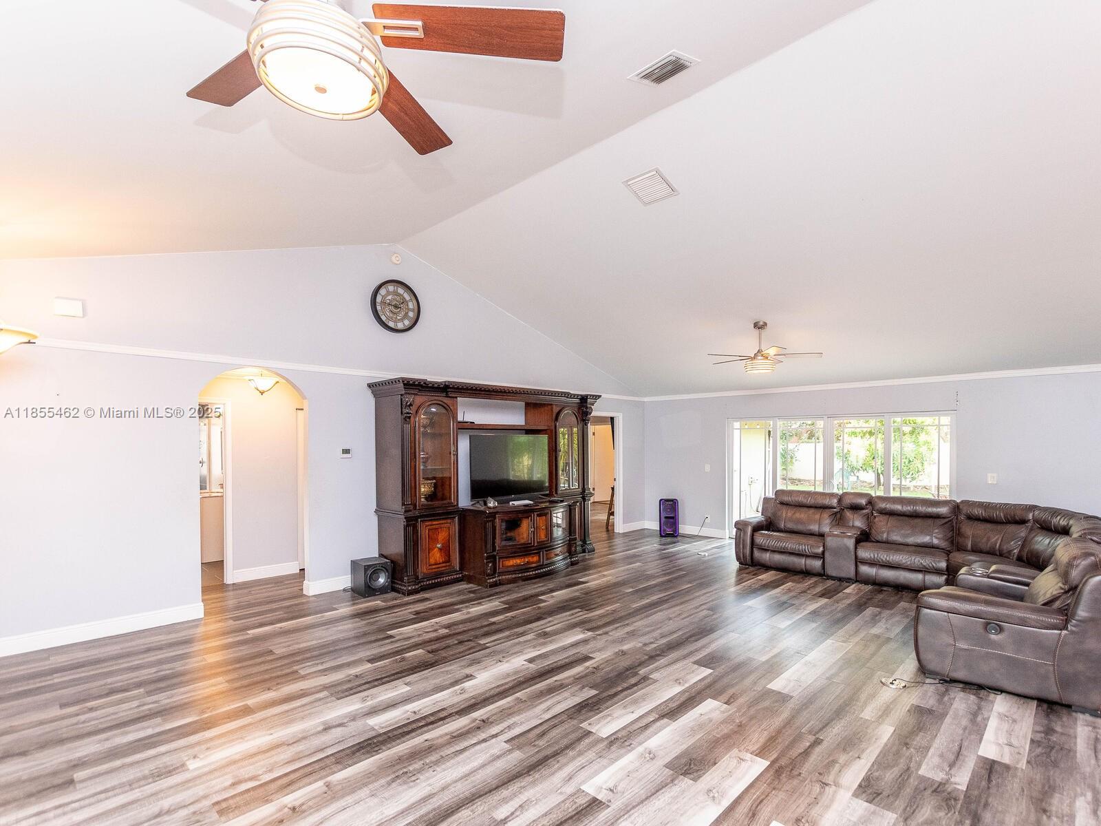 Property photo # 8