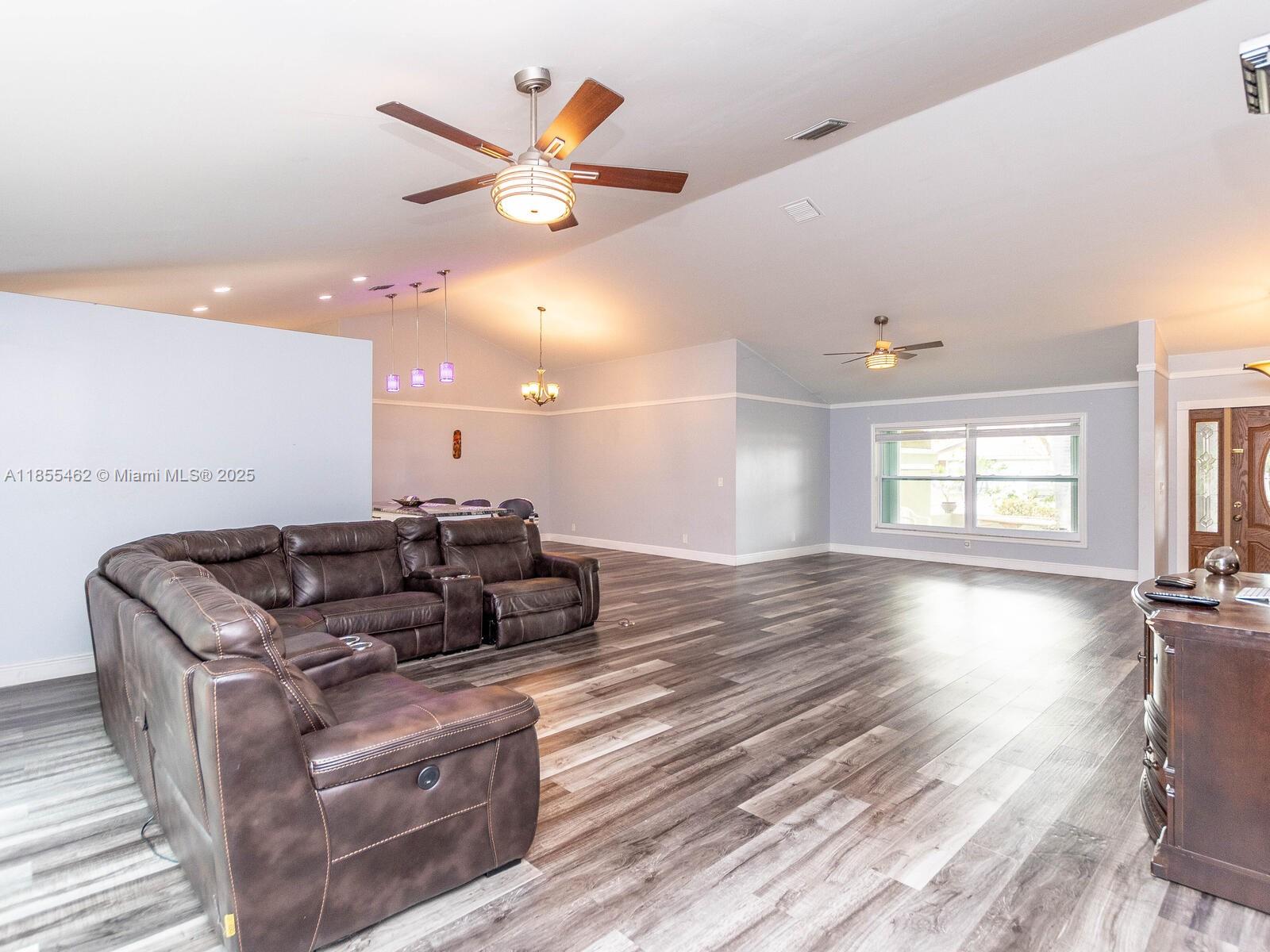 Property photo # 6