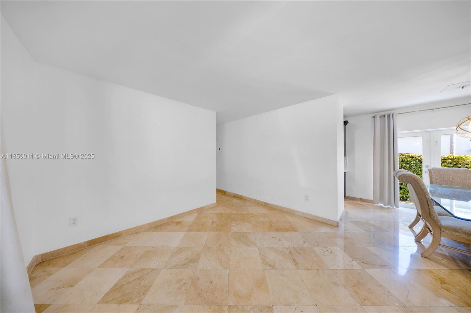 Property photo # 4