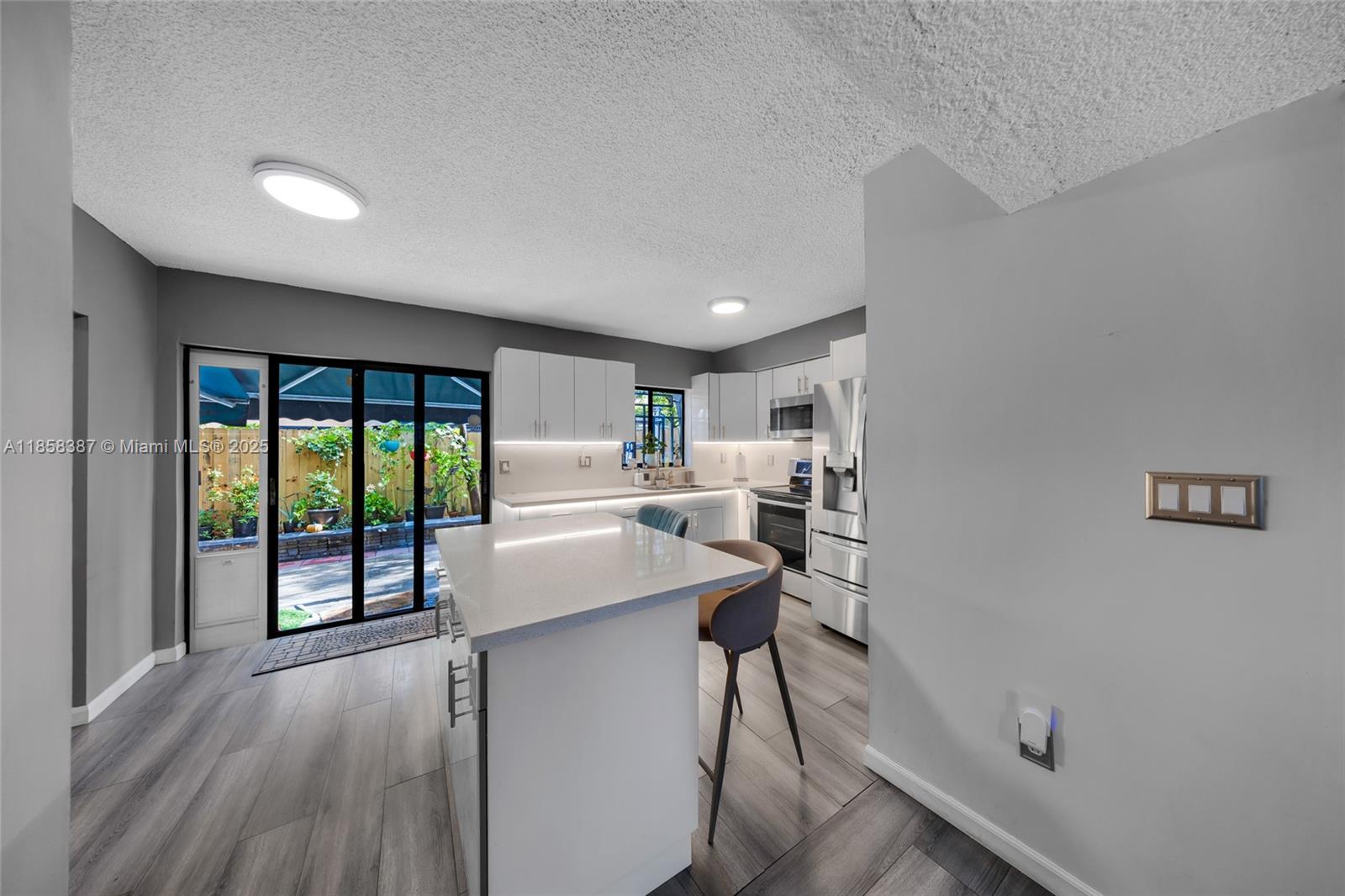 Property photo # 4
