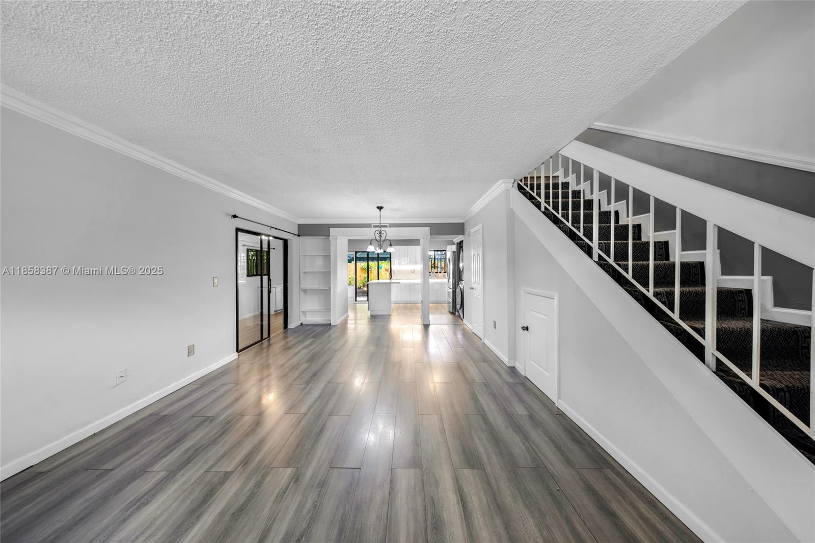 Property photo # 6