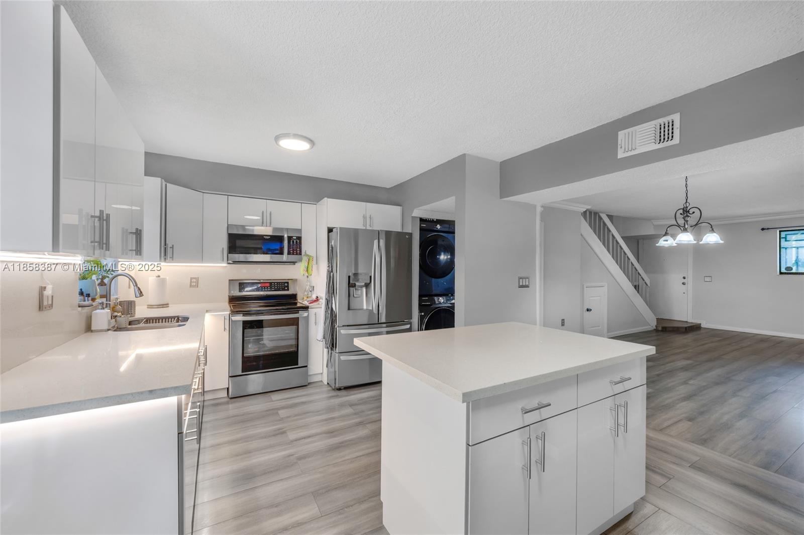 Property photo # 7