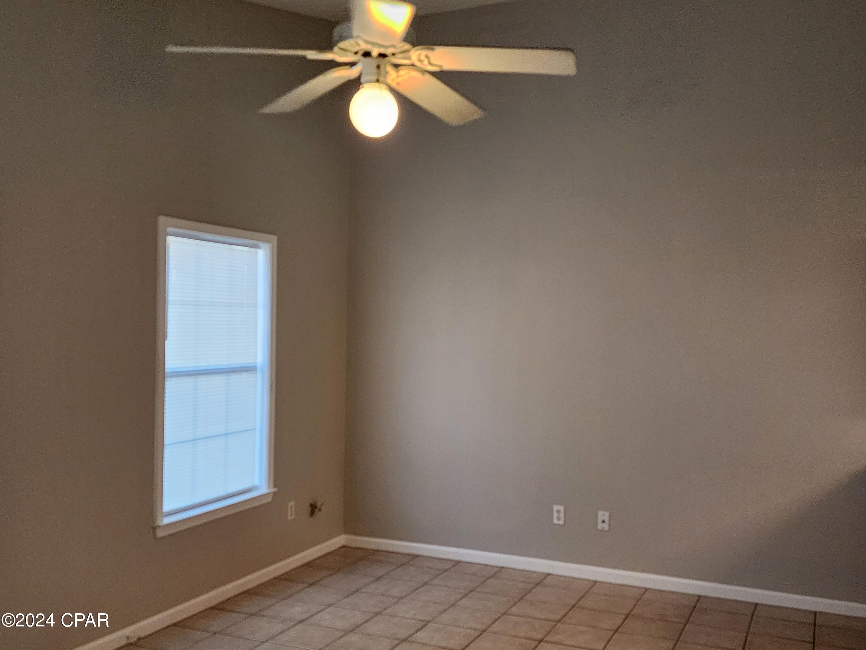 _n1icbitggner_ff1shkt32nikshhb_l1vekliexbno