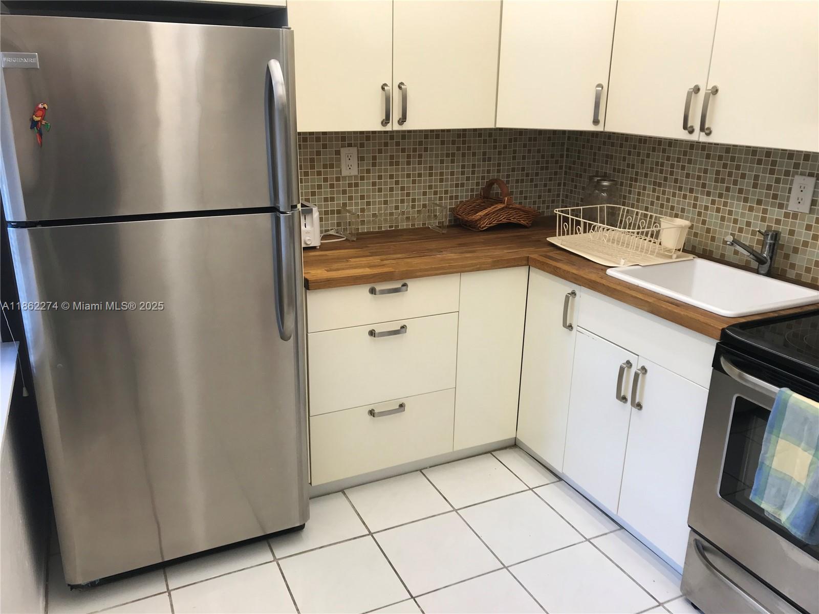 Property photo # 9
