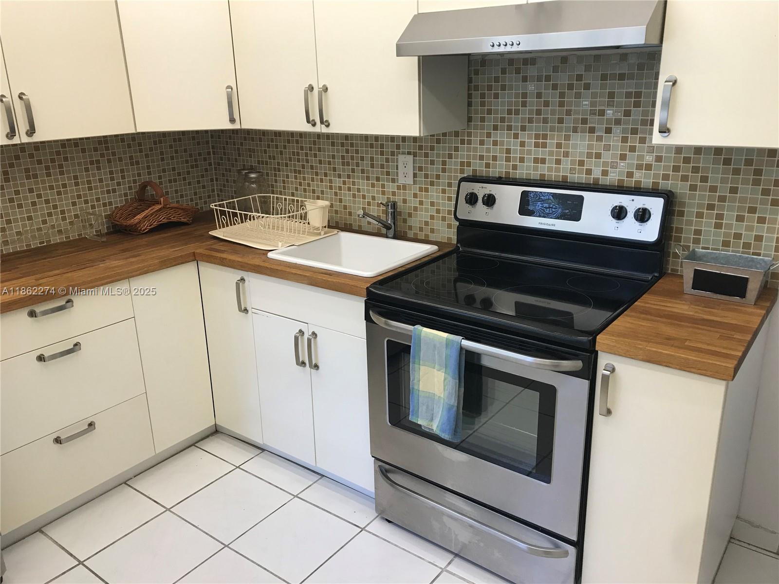 Property photo # 2