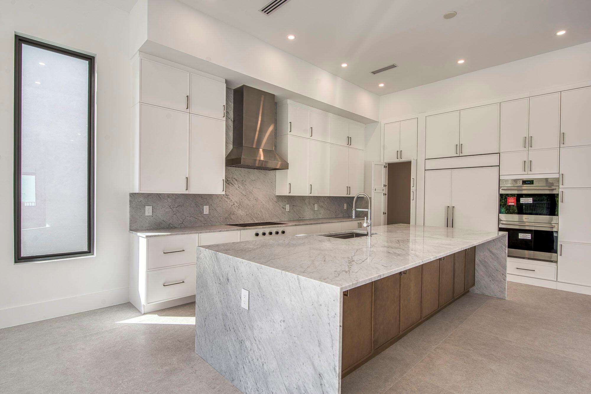 Image to showcase the property located at 18409 Symphony Court