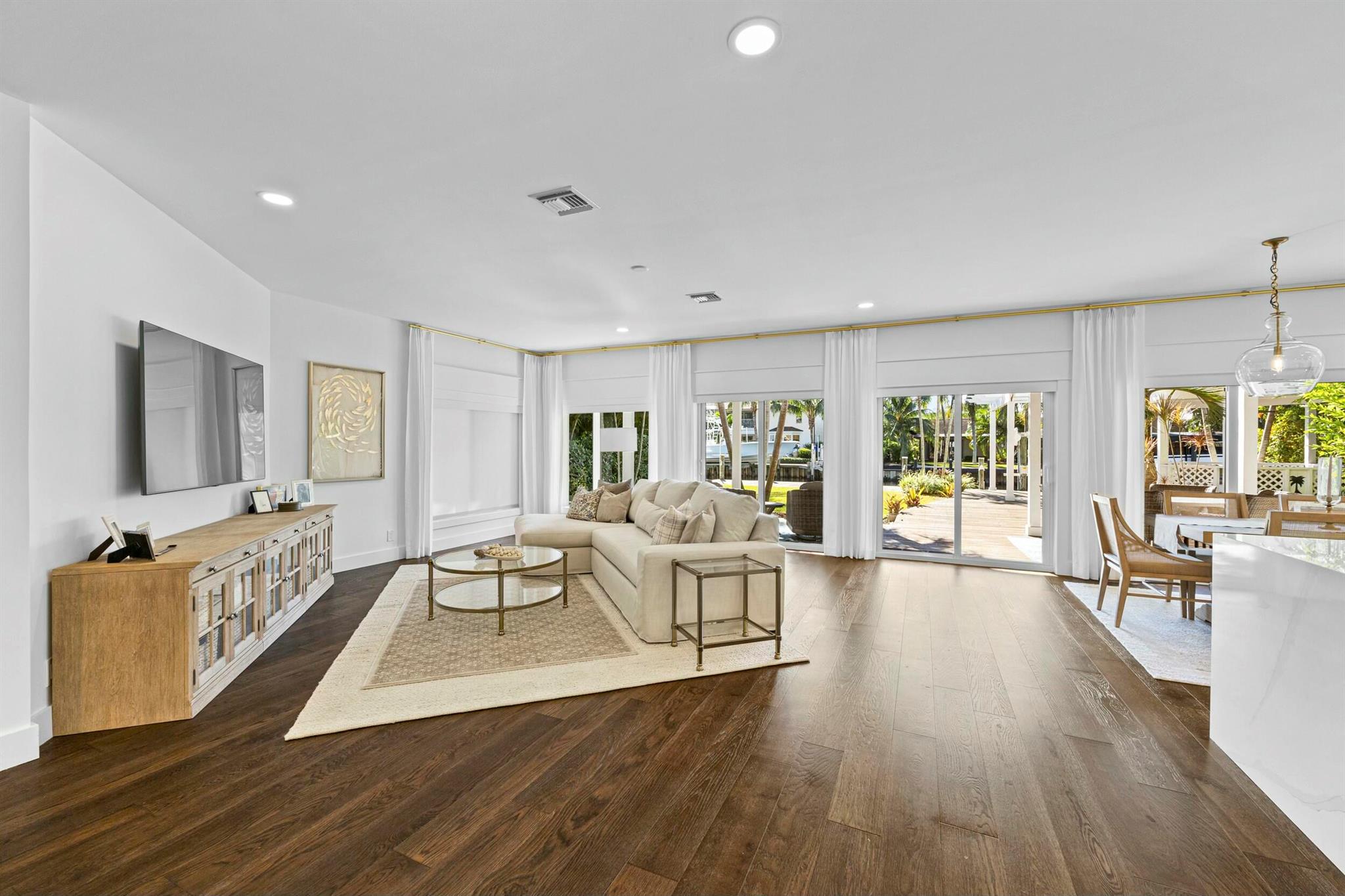 Image to showcase the property located at 104 Eganfuskee Street