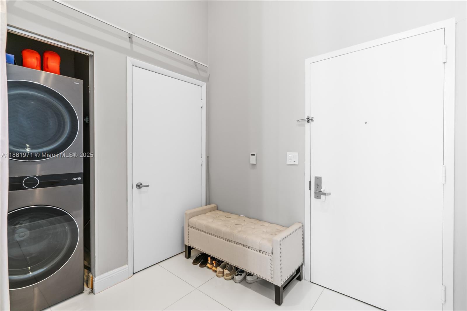 495 Brickell Ave #4104, Miami FL 33131