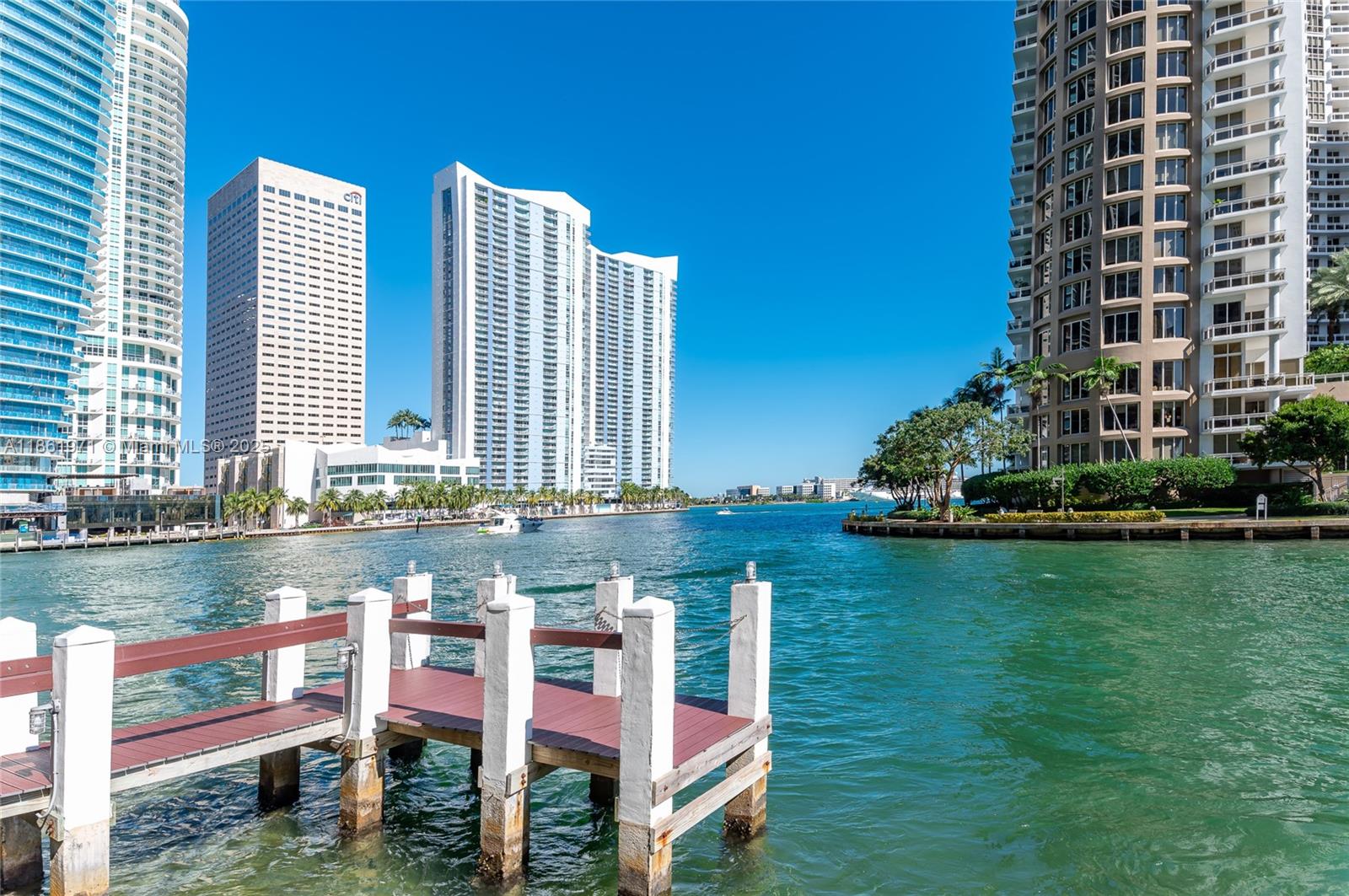 495 Brickell Ave #4104, Miami FL 33131