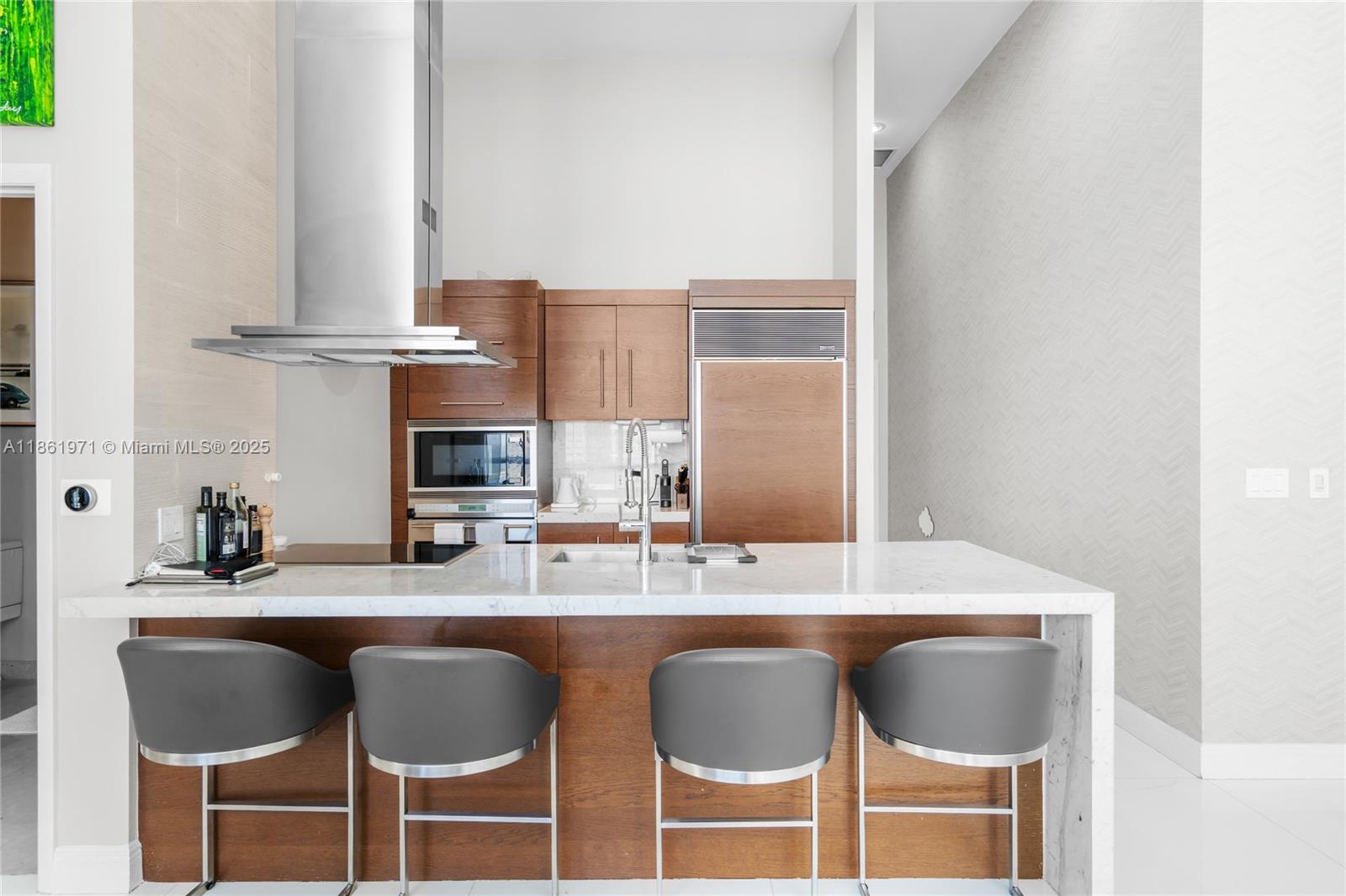 495 Brickell Ave #4104, Miami FL 33131