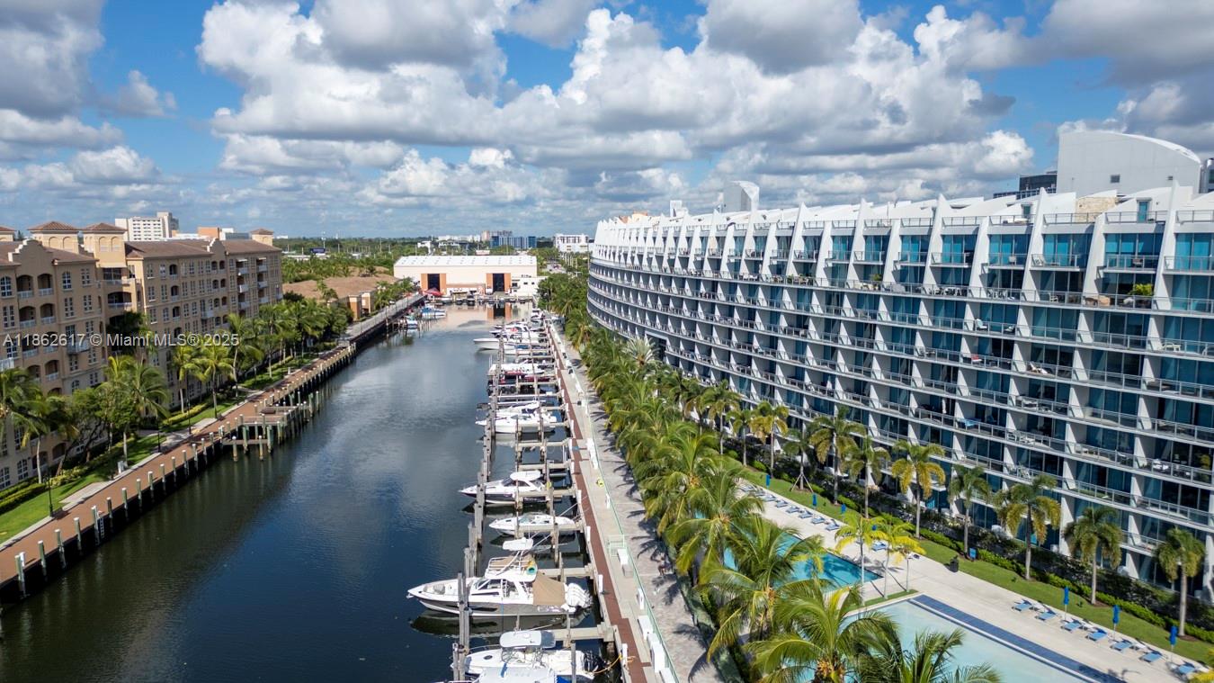 Condo for Sale in Aventura, FL