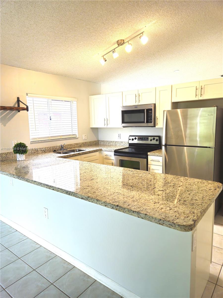 Property photo # 8
