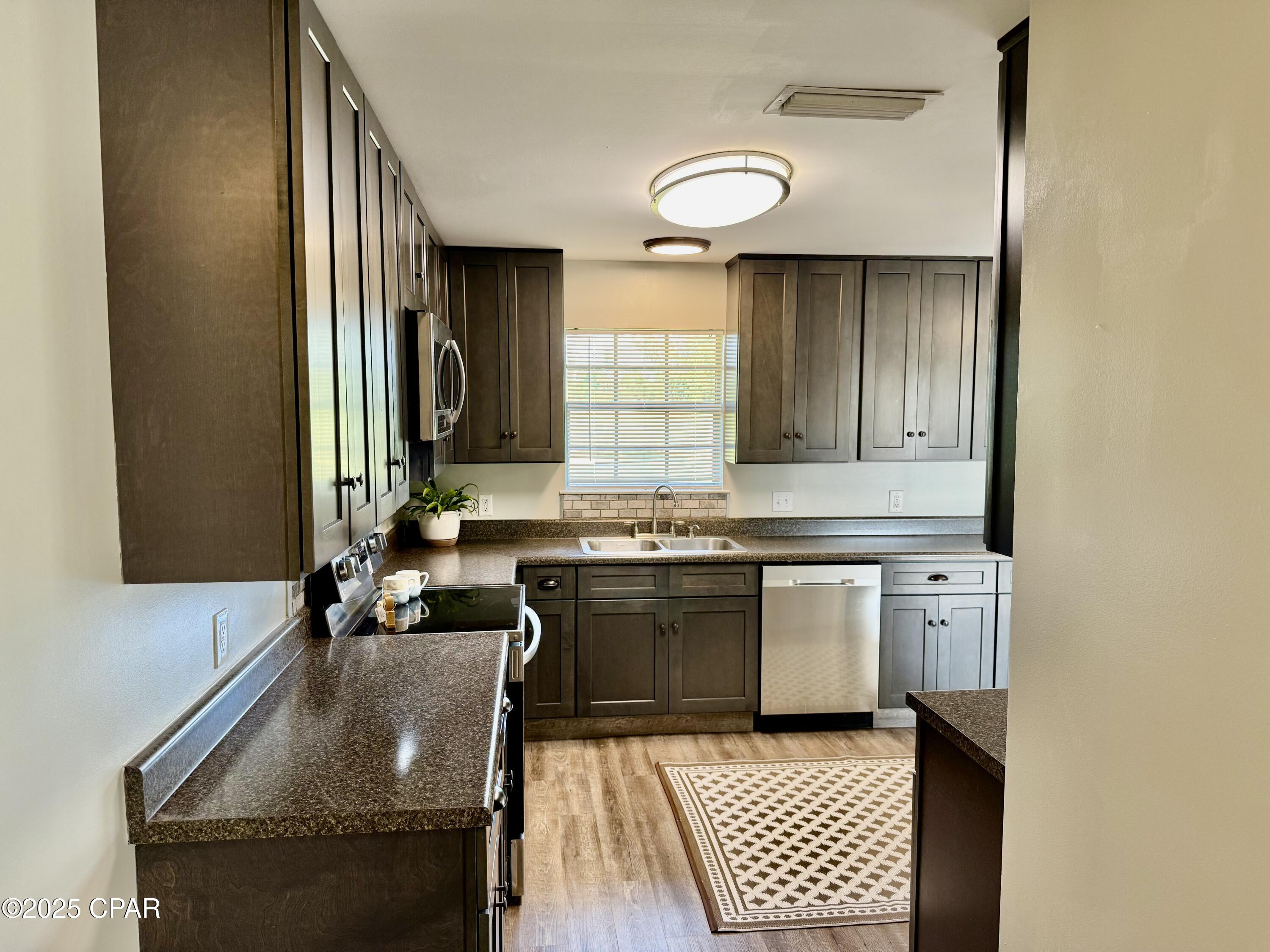 Zfvrkbxeqxga_uhcwjnfk_bipor5l8hz200ab482nyu