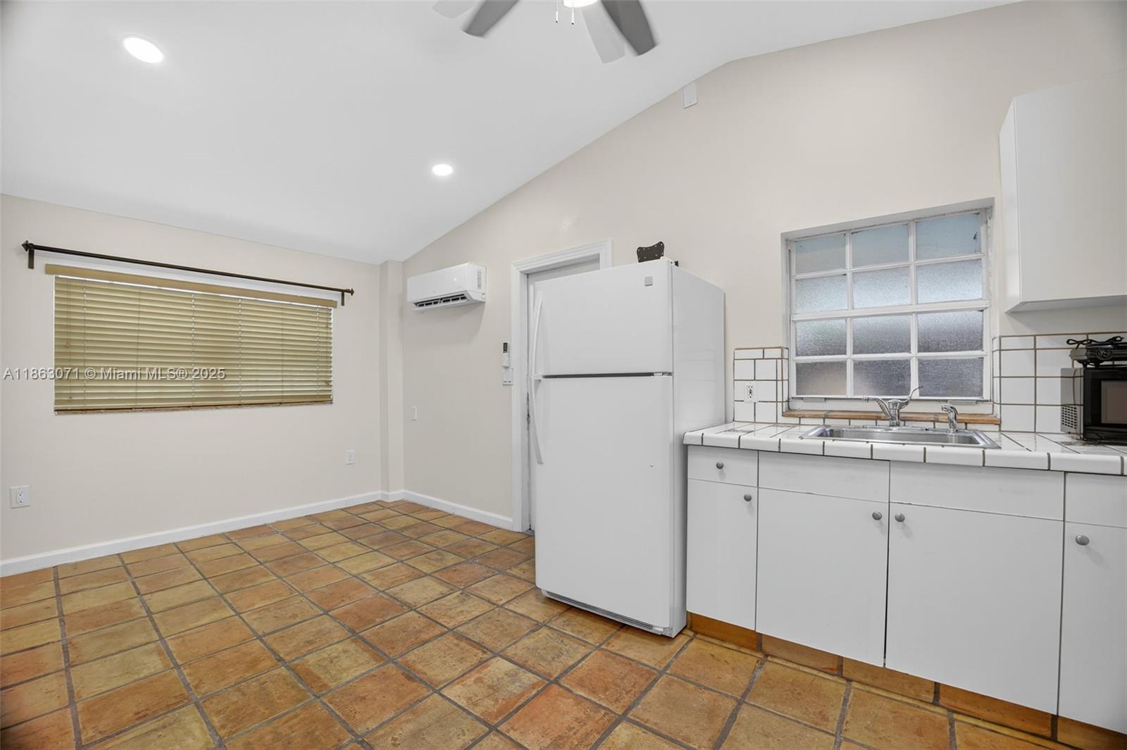 Property photo # 2