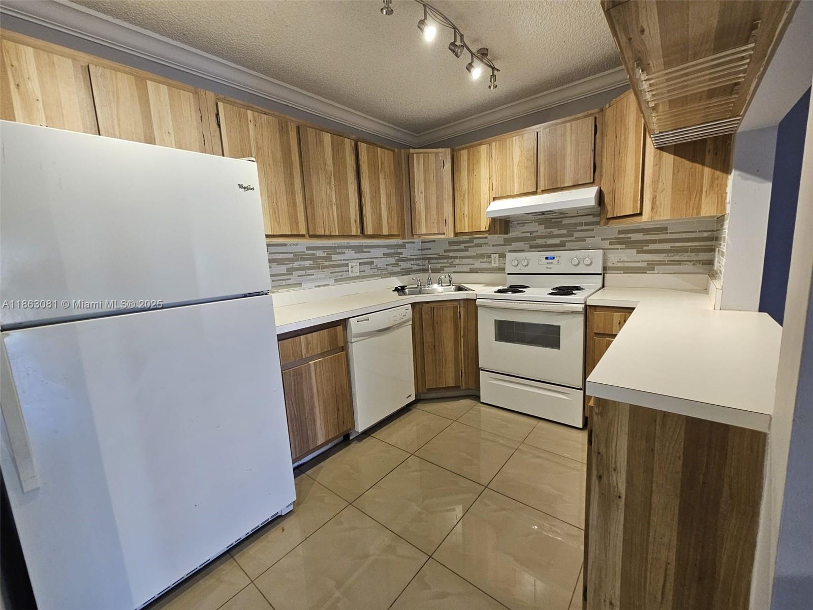 Property photo # 0