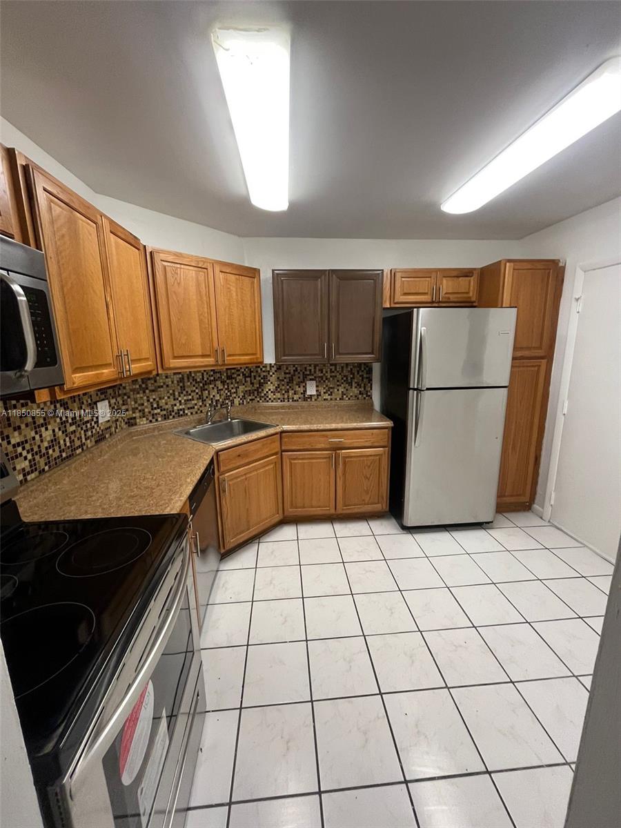 Property photo # 8