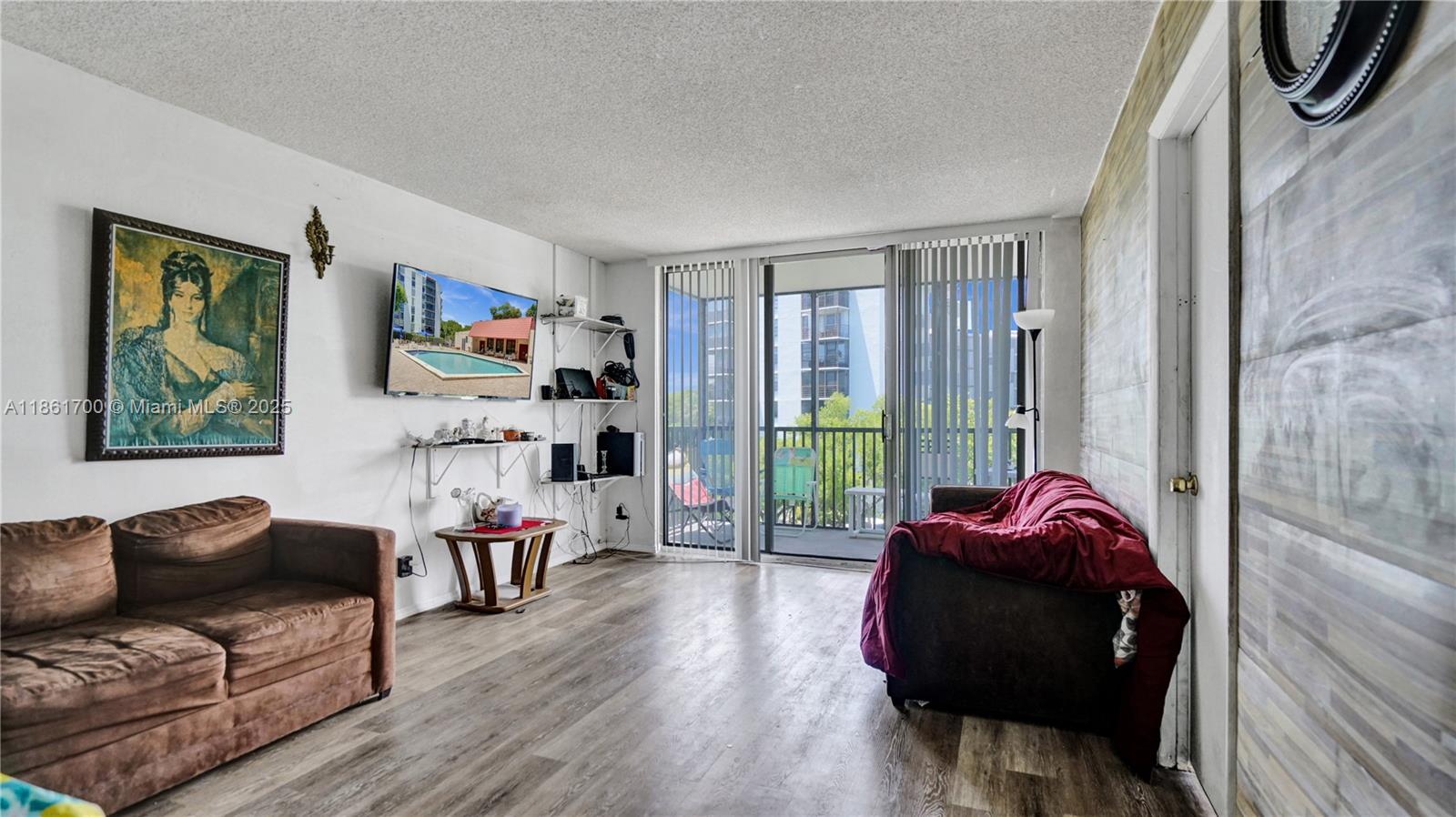 3101 Country Club Dr Unit 401, Aventura, Florida 33180