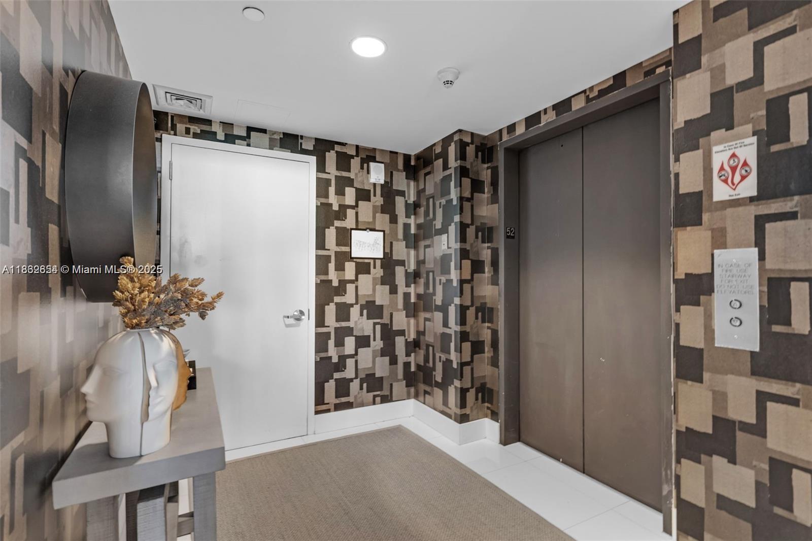 900 Biscayne Blvd #5208, Miami FL 33132