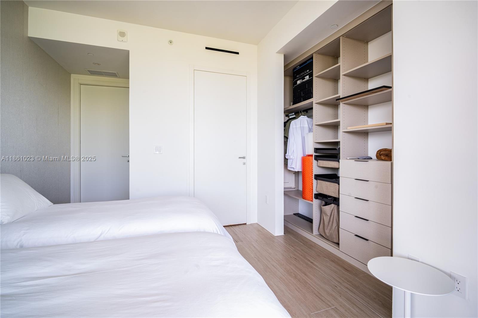 8701 Collins Ave #306, Miami Beach FL 33154