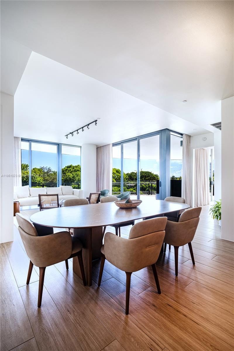 8701 Collins Ave #306, Miami Beach FL 33154