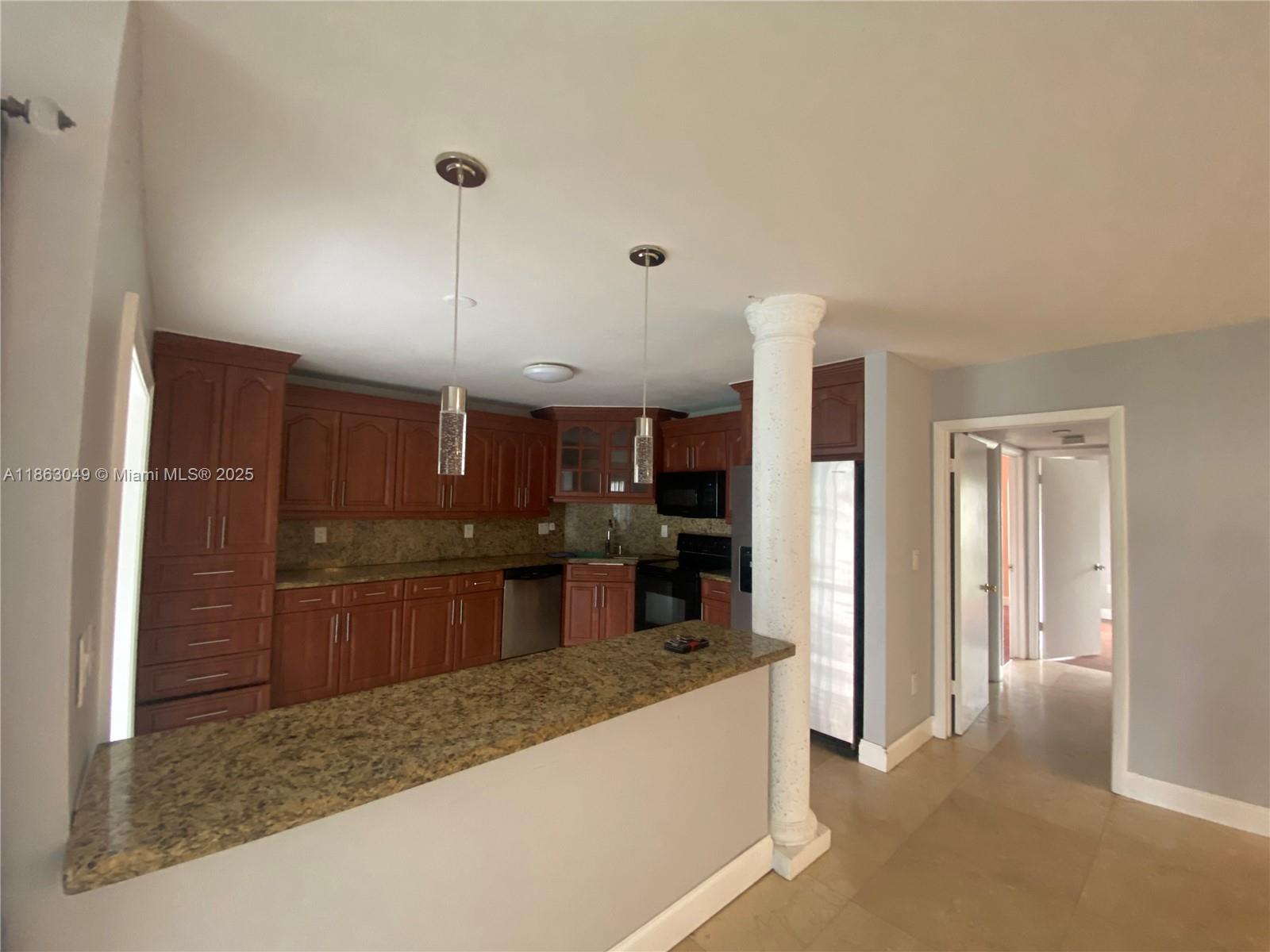 Property photo # 0