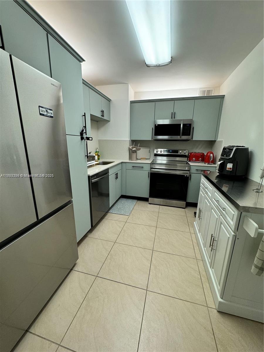 Property photo # 7