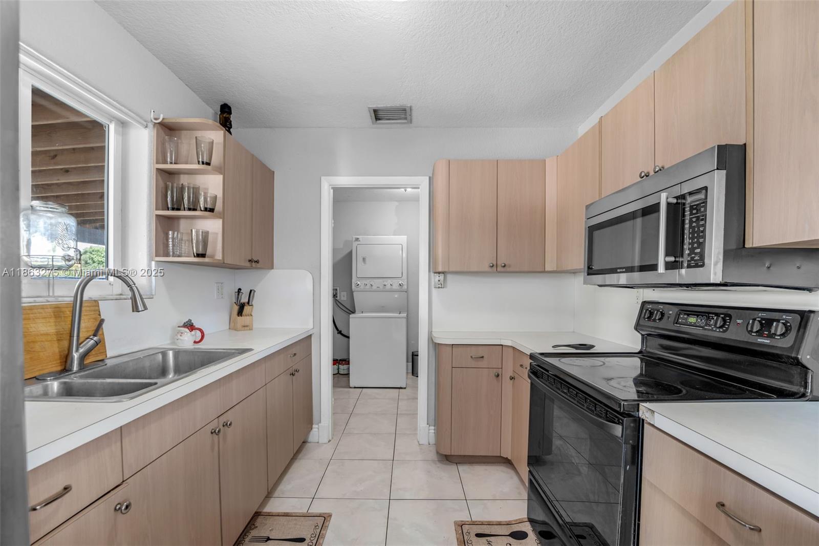 Property photo # 9