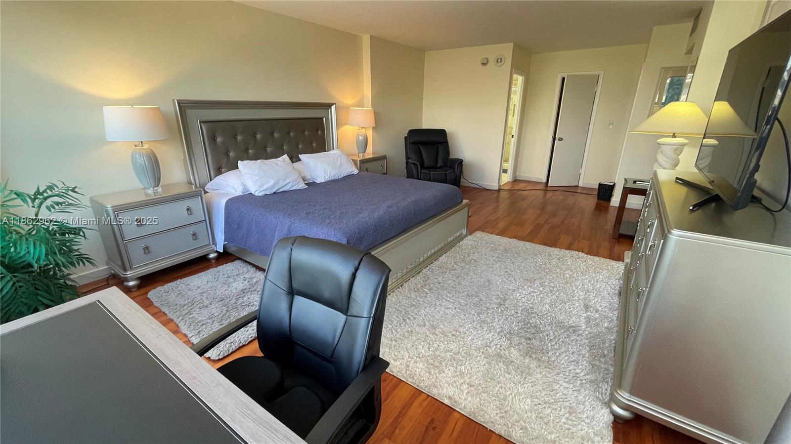 Property photo # 9