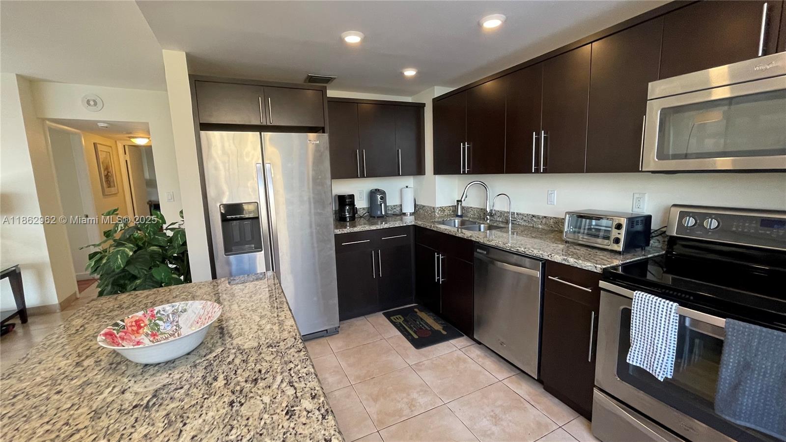 Property photo # 6