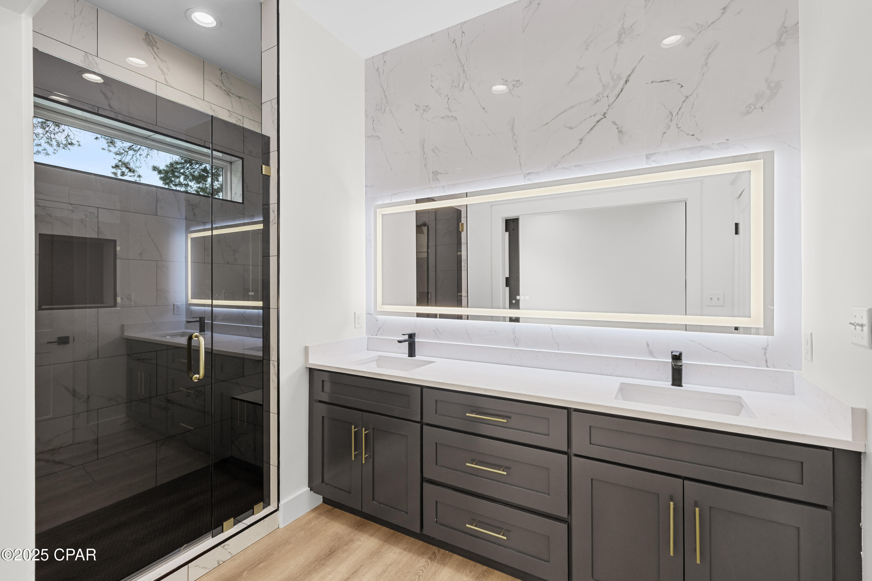 Image 13 For 471 Paradise Boulevard