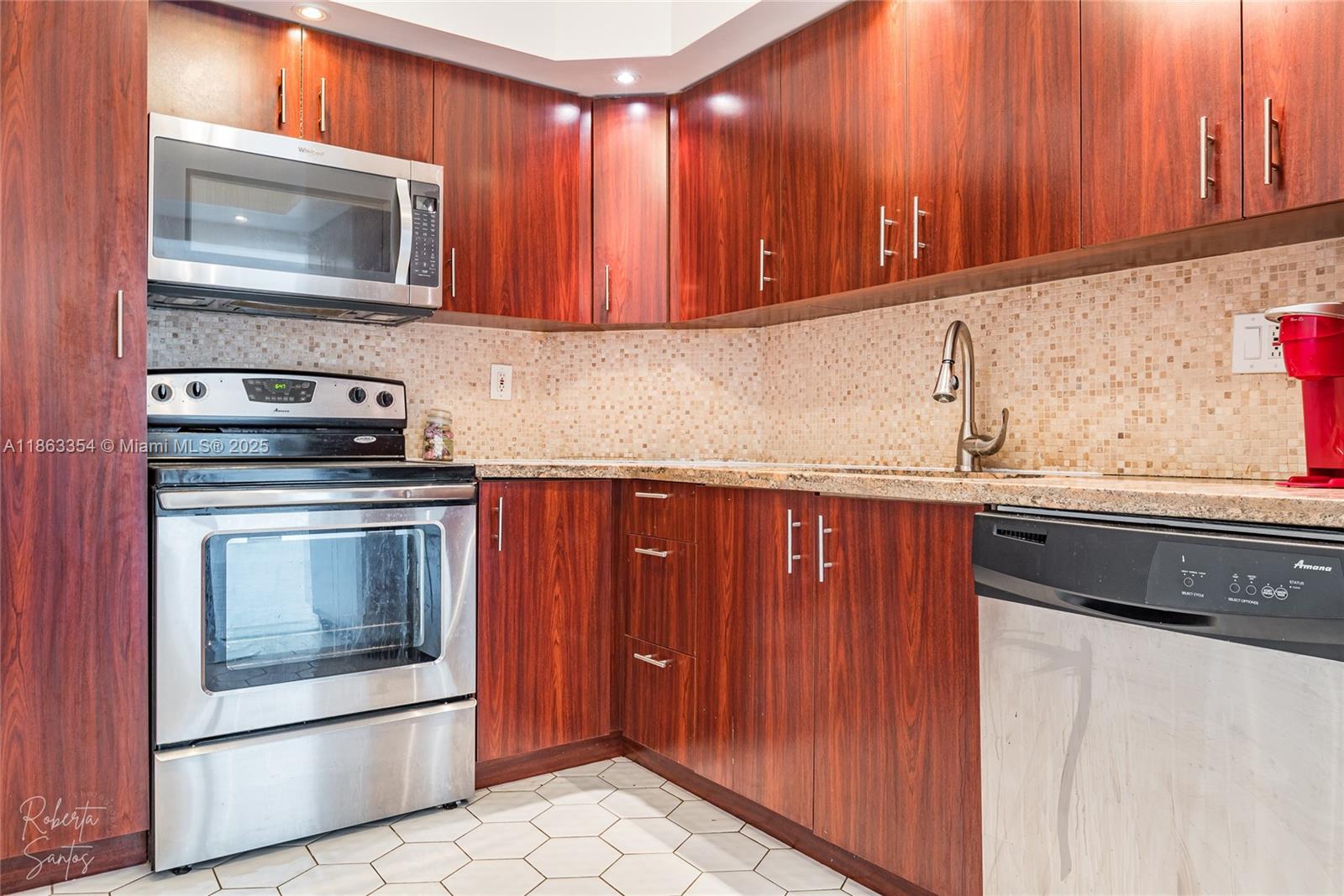 Property photo # 9