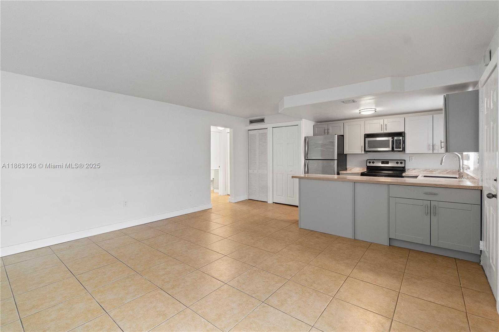 Property photo # 3