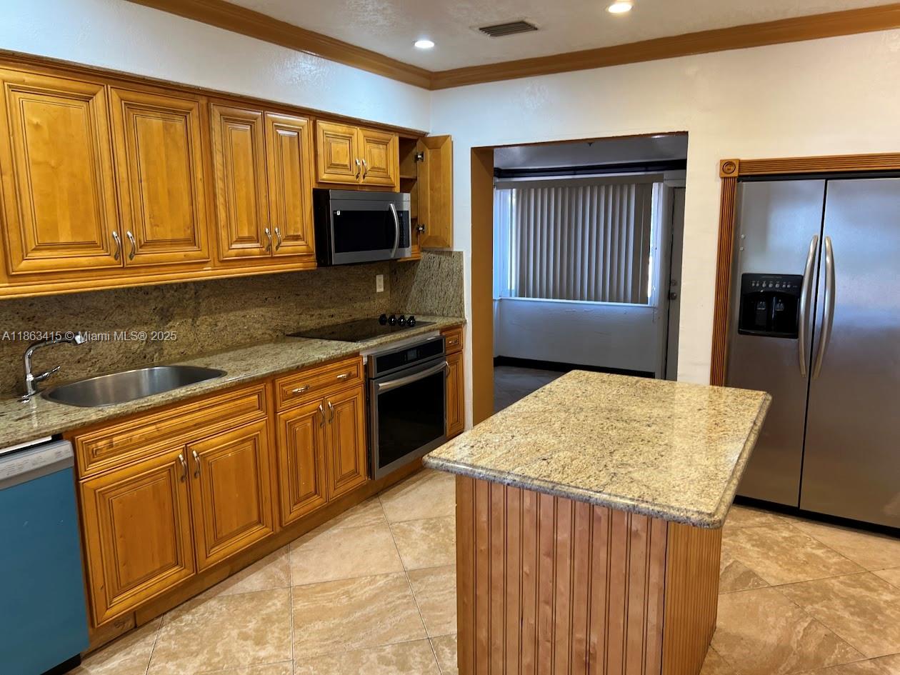 Property photo # 9
