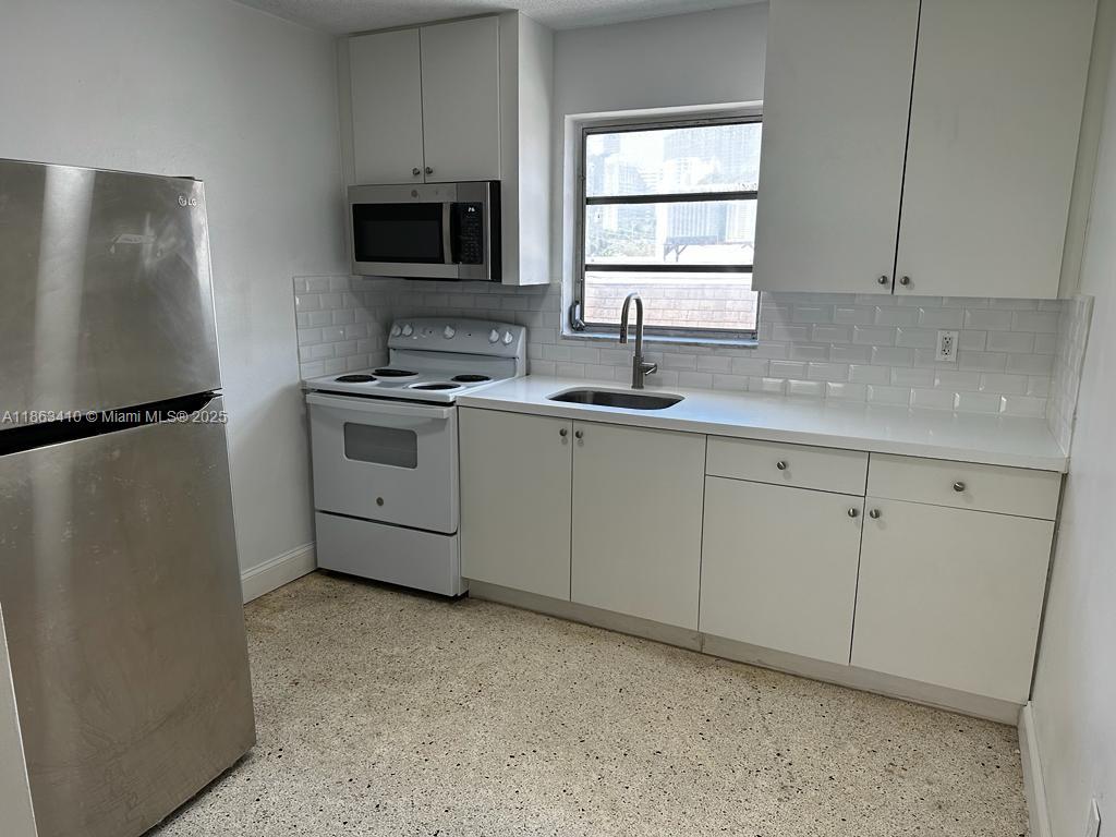 Property photo # 0