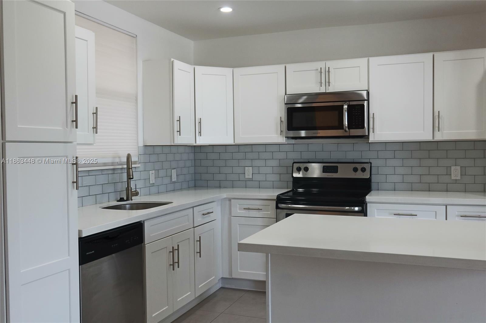 Property photo # 6